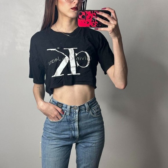 Calvin Klein crop top - Picture 2 of 7